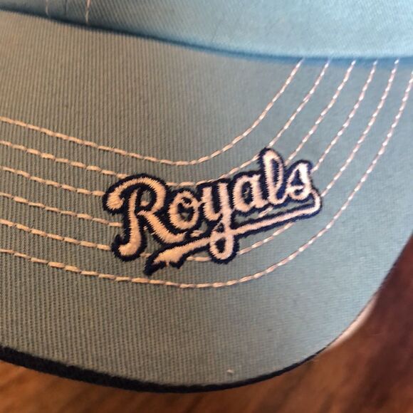 KC Royals Adjustable Two-Tone baseball cap NWOT - Picture 2 of 9